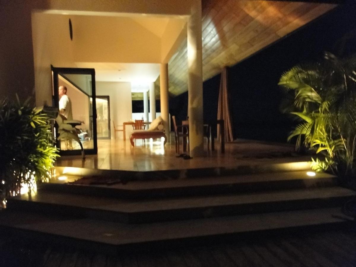 Ocean Breeze Villa Tevaitoa Exterior photo